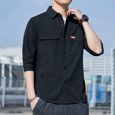 Cămașă bărbătească din bumbac cu buzunare și inscripție