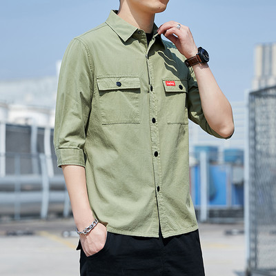 Cămașă bărbătească din bumbac cu buzunare și inscripție