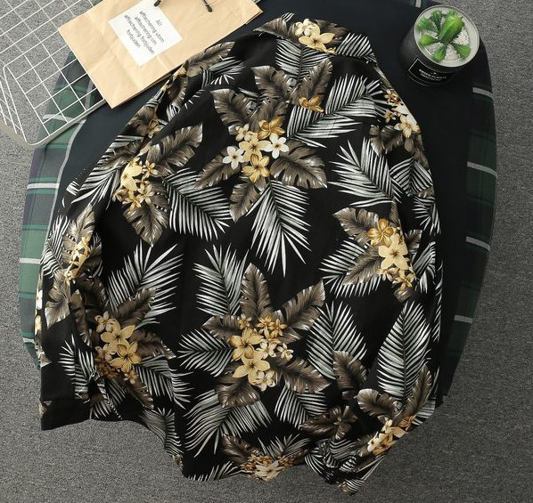 Vīriešu melns krekls ar ziedu rakstu un klasisku apkakli