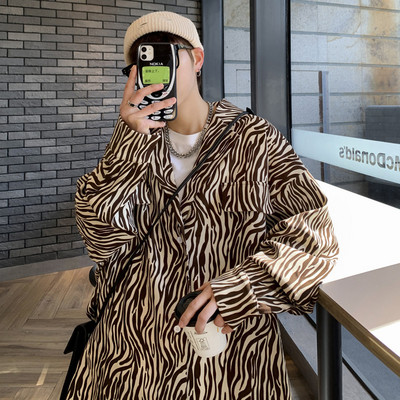 Camasa barbateasca model larg cu imprimeu zebra