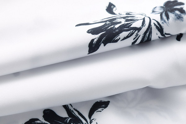 Jauna modeļa vīriešu krekls ar ziedu rakstu - īsām piedurknēm