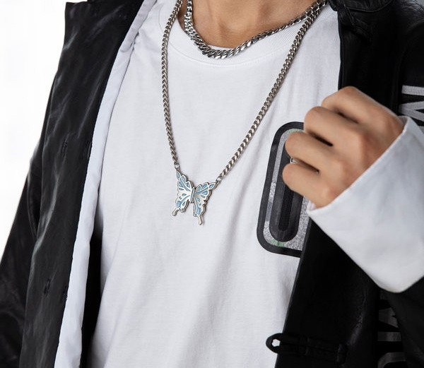 Ανδρική κομψή αλυσίδα με κρεμαστό πεταλούδα