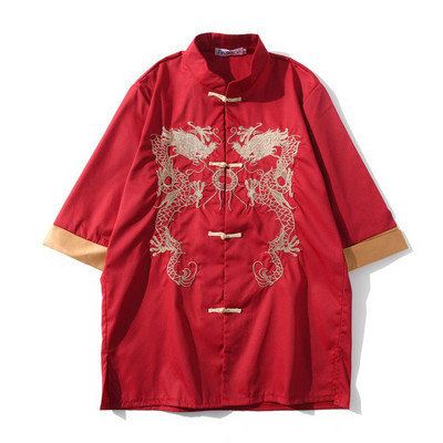 Vīriešu krekls ar izšuvumu un zemu apkakli