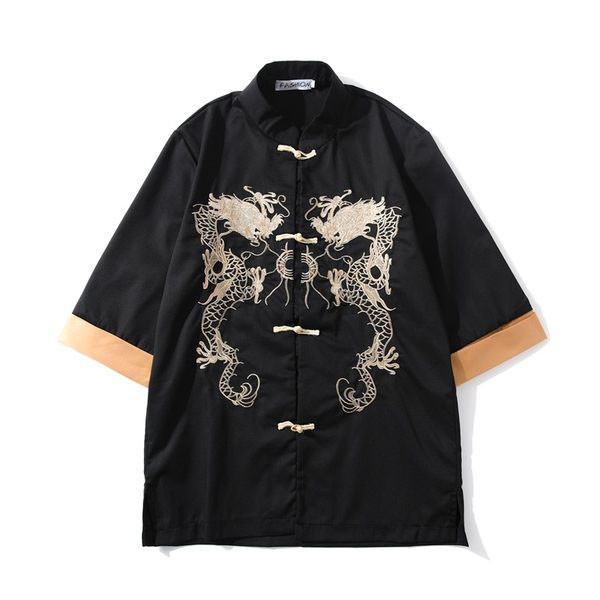 Vīriešu krekls ar izšuvumu un zemu apkakli