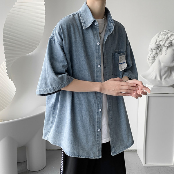 Vīriešu krekls ar kabatu un īsām piedurknēm zilā krāsā