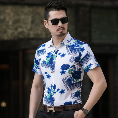 Pieguļošs vīriešu krekls ar ziedu rakstu vairākās krāsās