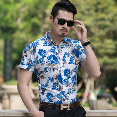 Pieguļošs vīriešu krekls ar ziedu rakstu vairākās krāsās