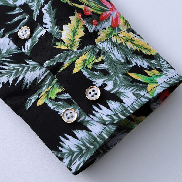 Cămașă elegantă pentru bărbați, cu aplicații colorate și nasturi