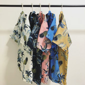 Cămașă pentru bărbați cu mâneci scurte și model floral