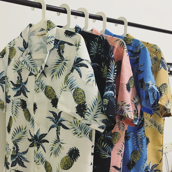 Cămașă pentru bărbați cu mâneci scurte și model floral