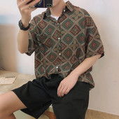 Cămașă pentru bărbați cu mâneci 3/4 și guler clasic