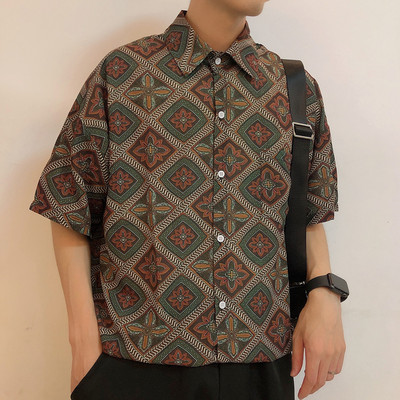 Cămașă pentru bărbați cu mâneci 3/4 și guler clasic