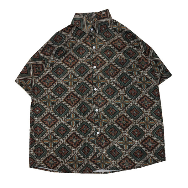 Cămașă pentru bărbați cu mâneci 3/4 și guler clasic