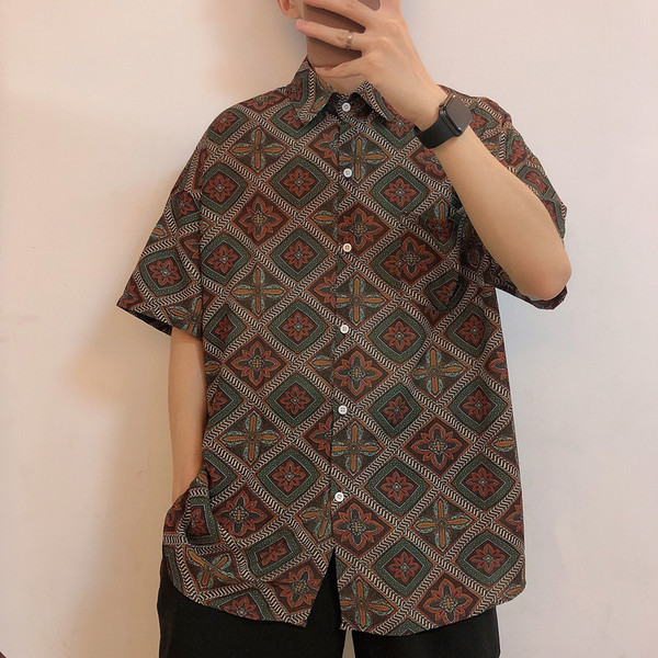 Cămașă pentru bărbați cu mâneci 3/4 și guler clasic