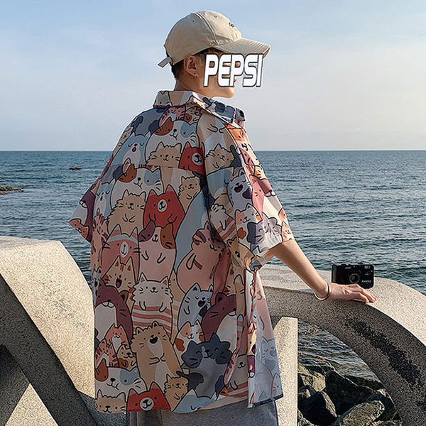 Vīriešu krekls ar krāsainu aplikāciju un pogām