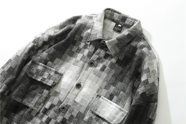 Cămașă casual pentru bărbați cu buzunare și mâneci lungi