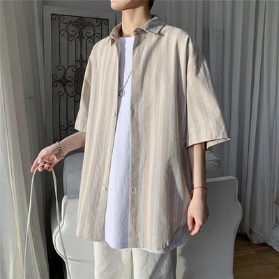 Ανδρικό ριγέ πουκάμισο με κλασικό γιακά και κουμπιά