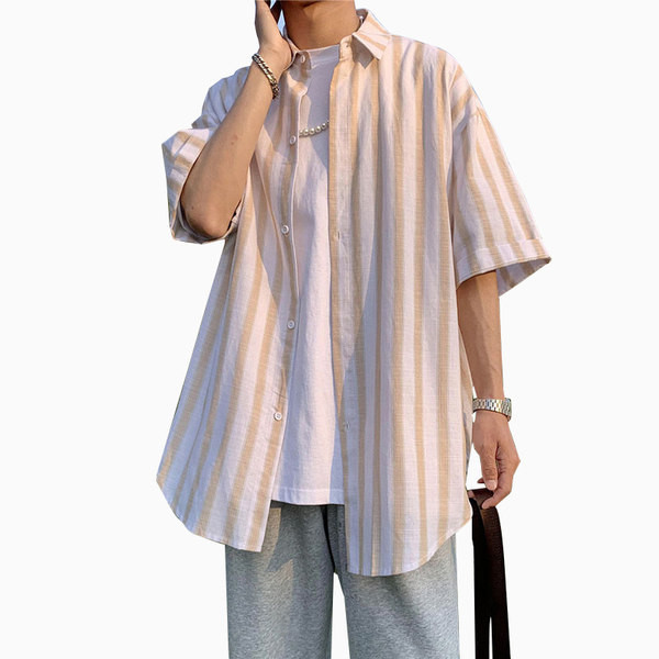 Ανδρικό ριγέ πουκάμισο με κλασικό γιακά και κουμπιά