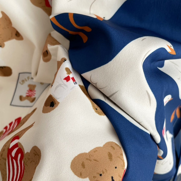 Cămașă pentru bărbați cu guler clasic - mai multe aplicații