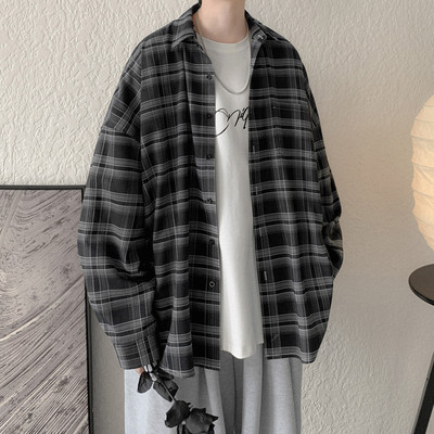 Φαρδύ μοντέλο καρό πουκάμισο για άνδρες με τσέπη