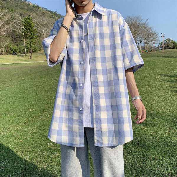 Cămașă modernă pentru bărbați în carouri, cu mâneci scurte și nasturi