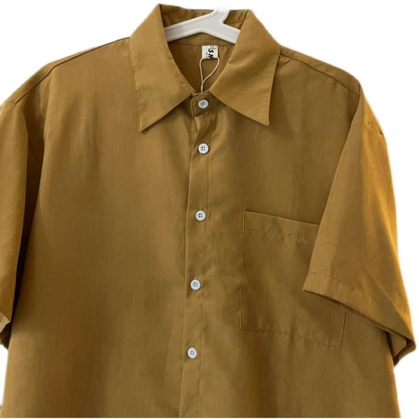 Cămașă bărbătească model uni cu mâneci scurte și guler clasic