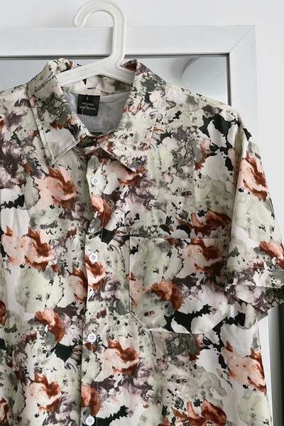 Cămașă pentru bărbați cu mâneci scurte și guler clasic