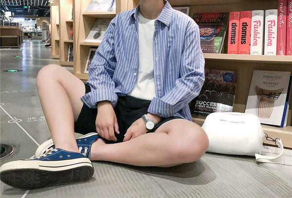 Cămașă pentru bărbați cu guler clasic și mâneci lungi cu dungi