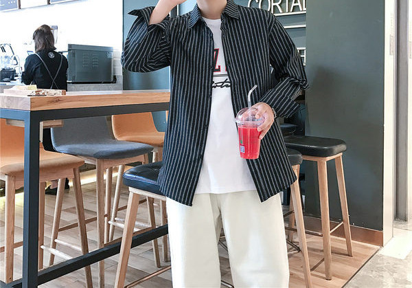 Cămașă pentru bărbați cu guler clasic și mâneci lungi cu dungi