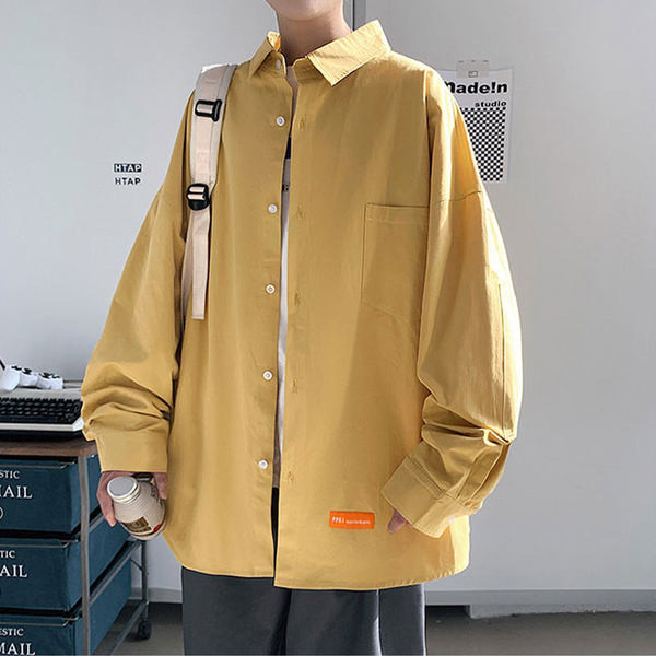 Cămașă bărbătească model larg cu nasturi și mâneci lungi