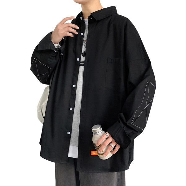 Cămașă bărbătească model larg cu nasturi și mâneci lungi