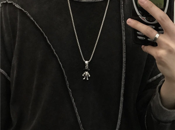 Lanț lung pentru bărbați modern, cu pandantiv de astronaut