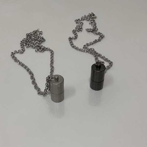 Καθημερινή ανδρική μακρά αλυσίδα με μενταγιόν