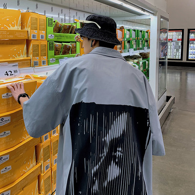 Cămașă largă pentru bărbați cu aplicație în trei culori