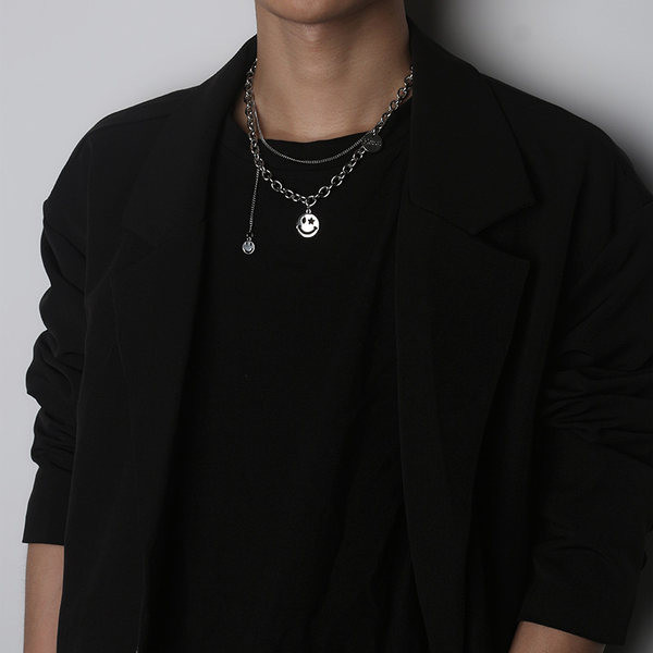 Lanț scurt modern pentru bărbați cu pandantive