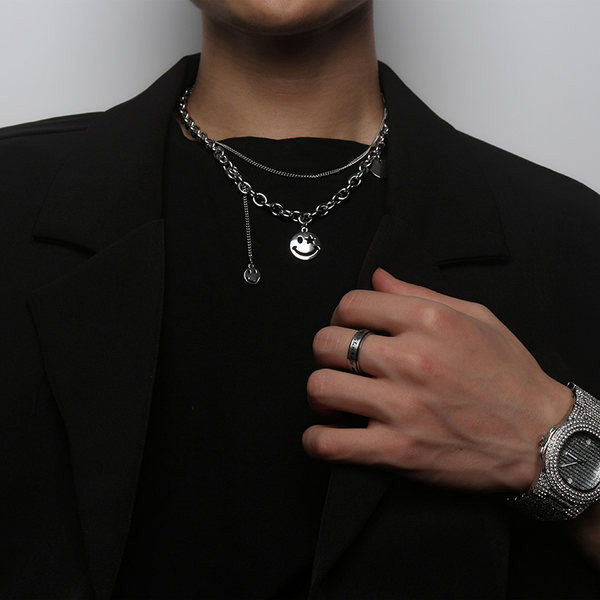 Lanț scurt modern pentru bărbați cu pandantive