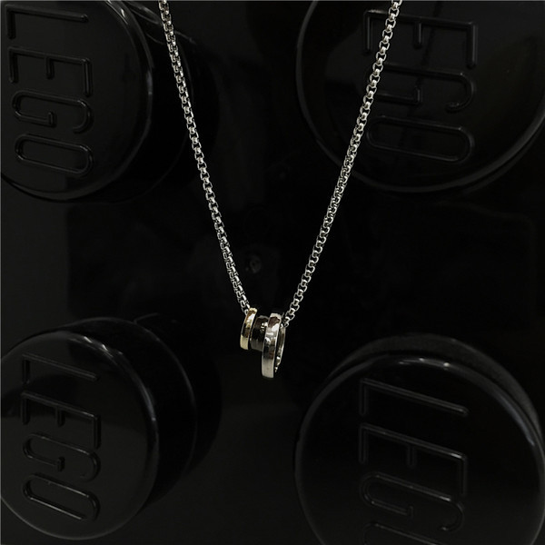 Lanț lung pentru bărbați zilnic cu pandantive