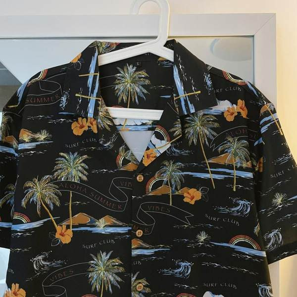 Cămașă pentru bărbați cu model floral și guler clasic