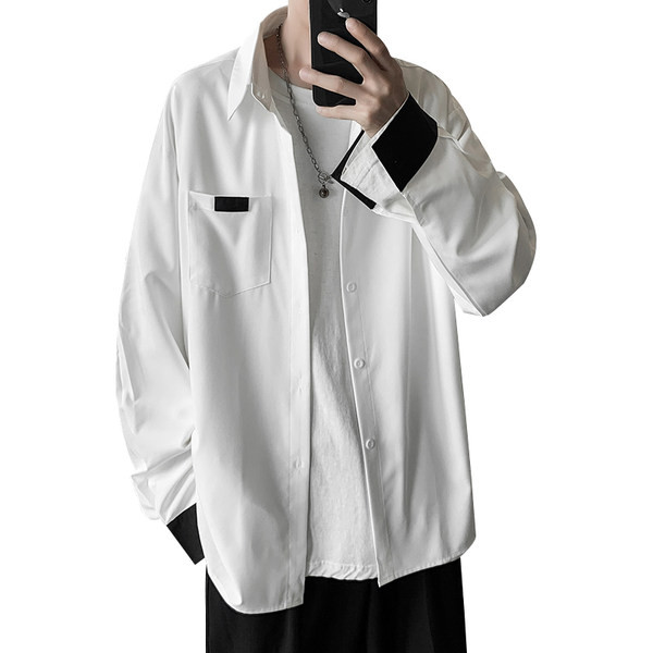 Plata modeļa vīriešu krekls ar emblēmu