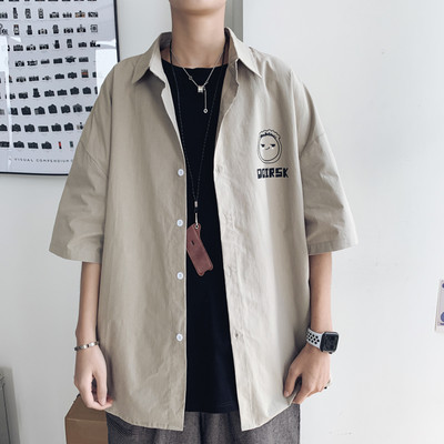 Camasa barbati model uni cu aplicatie si maneci scurte