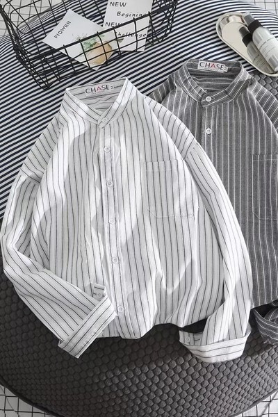 Cămașă bărbătească în dungi, cu mâneci lungi și guler scăzut