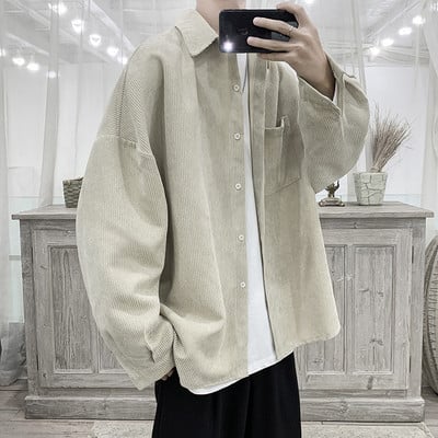 Plaša modeļa ikdienas krekls ar pogām un kabatu