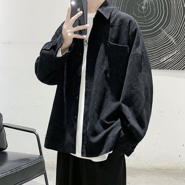 Plaša modeļa ikdienas krekls ar pogām un kabatu