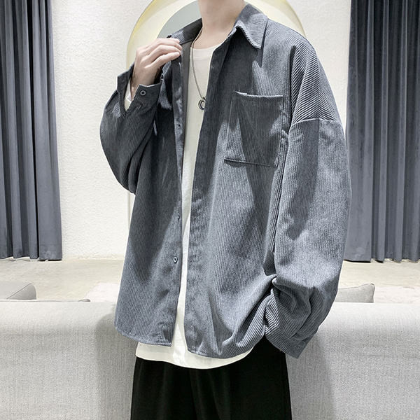 Plaša modeļa ikdienas krekls ar pogām un kabatu