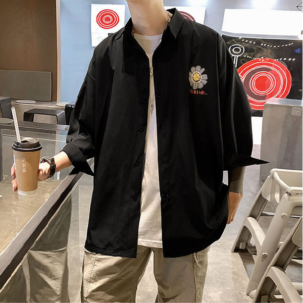 Cămașă largă pentru bărbați lejer, cu aplicație colorată