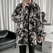 Ikdienas vīriešu krekls zaigojošās krāsās