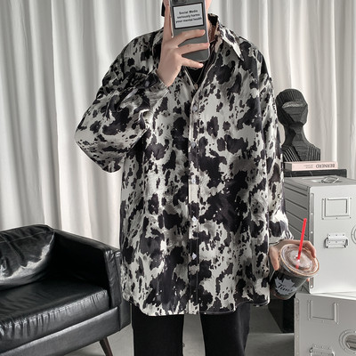 Ikdienas vīriešu krekls zaigojošās krāsās