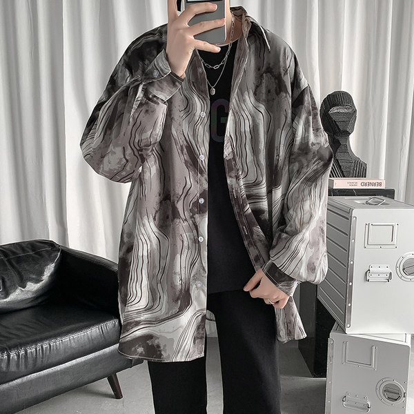 Ikdienas vīriešu krekls zaigojošās krāsās