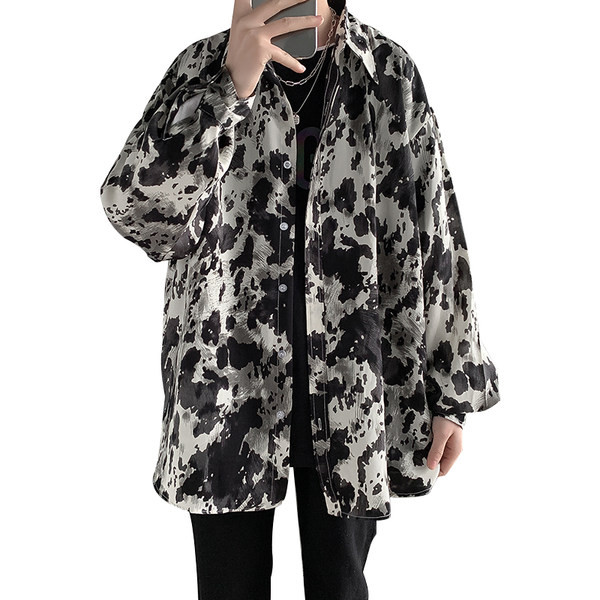 Ikdienas vīriešu krekls zaigojošās krāsās