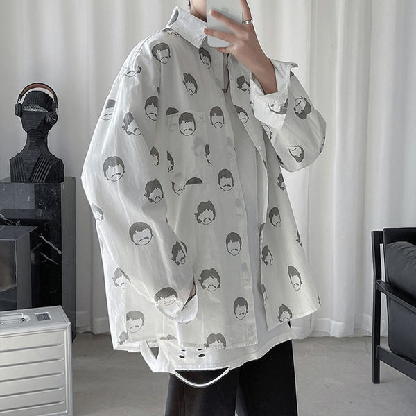 Plata modeļa vīriešu krekls ar apdruku